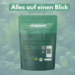 Bio Vital Greens Verpackung von Vitalplant mit Inhaltsstoffen und Nährwerten auf grüner Hintergrund.