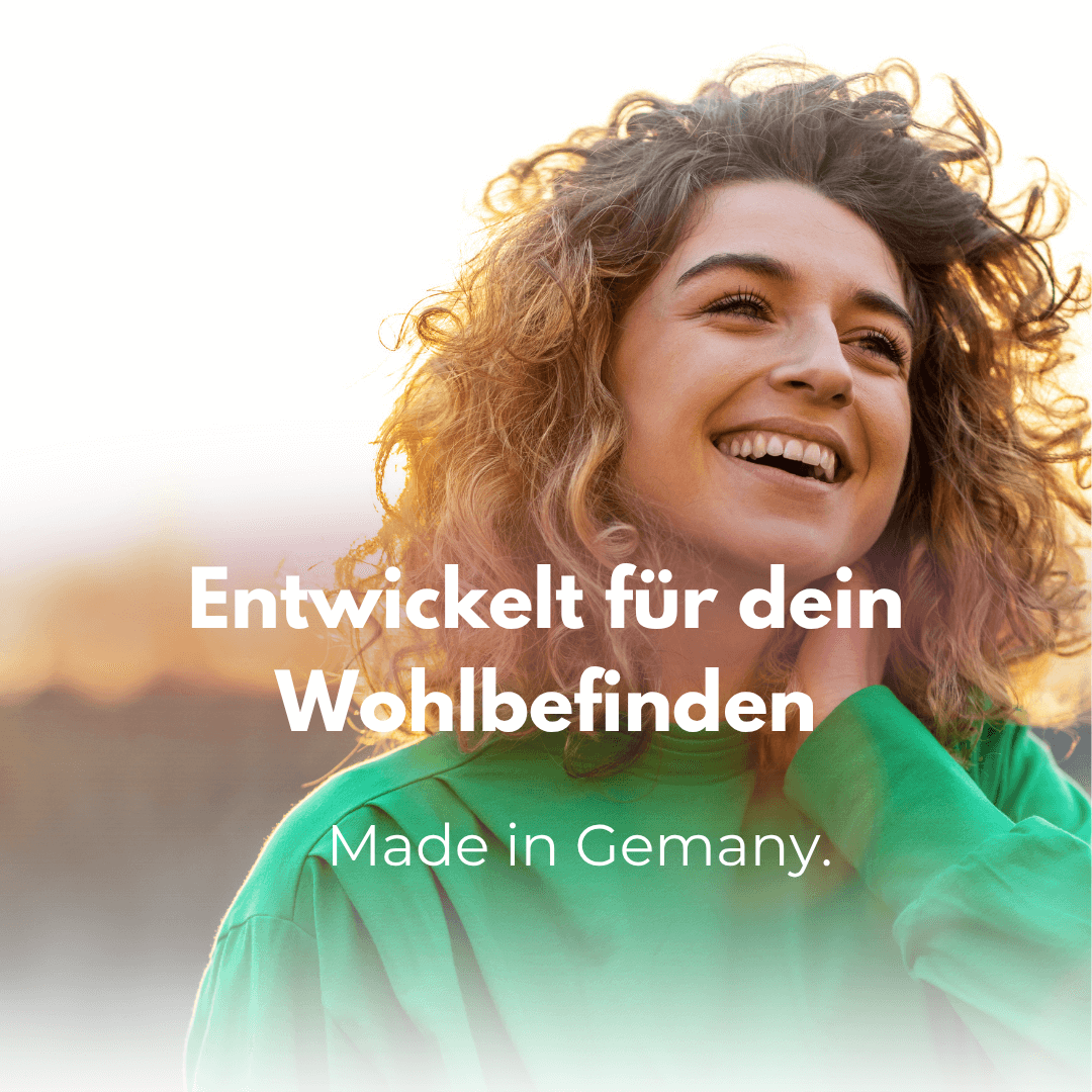 Frau lächelt, entwickelt für dein Wohlbefinden, Made in Germany, Vitamin B12 Produktbild.