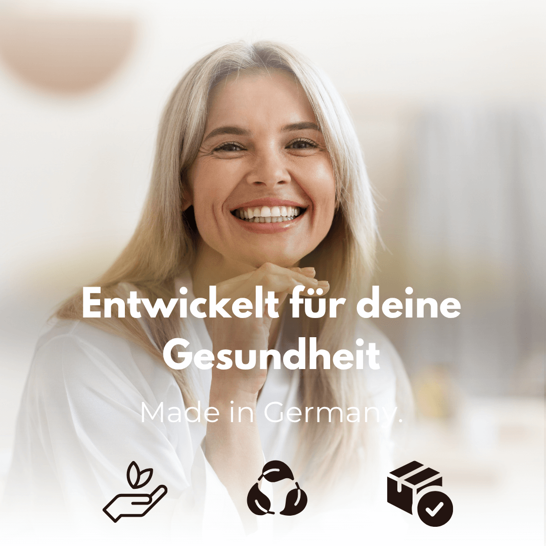 Frau lächelt glücklich, präsentiert Produkte für Gesundheit, Bio Hagebutte, hergestellt in Deutschland.