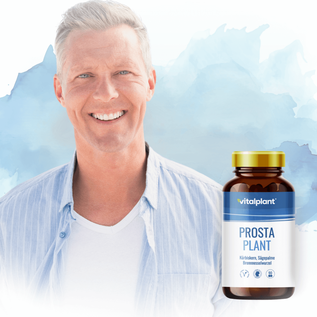 Glücklicher Mann mit Prosta Plant auf dem Tisch, Unterstützung für Männergesundheit, hochwertige Pflanzenextrakte.